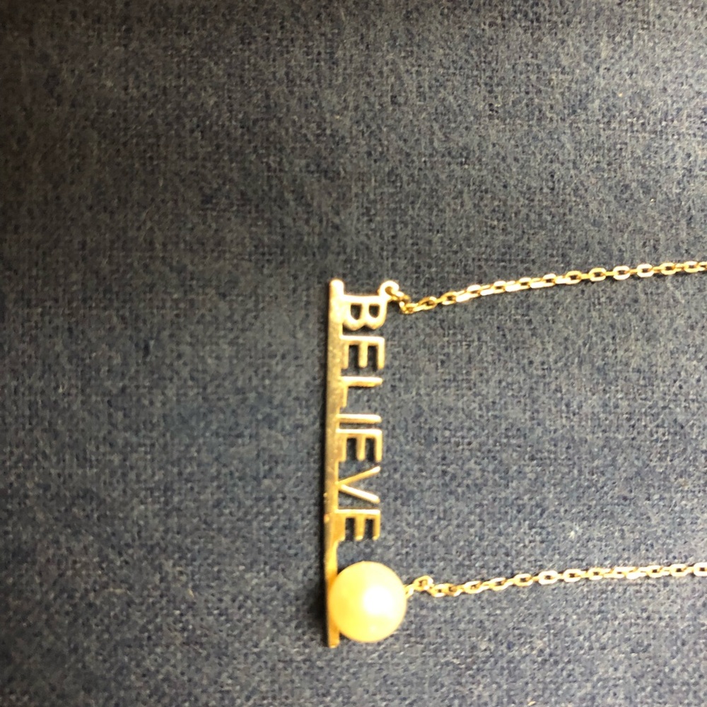 Vantel Pearls Believe necklace.